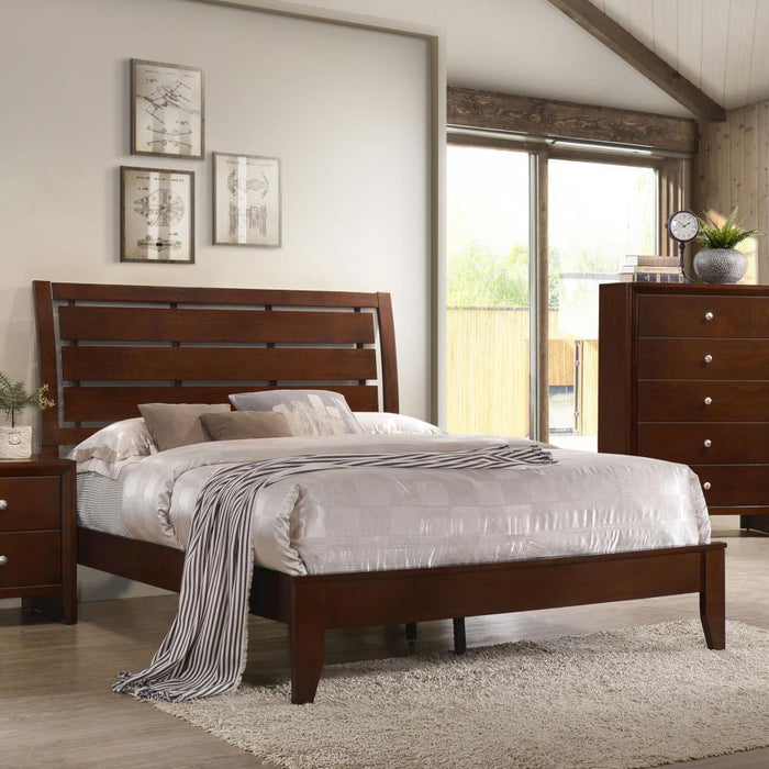 Serenity - Panel Bed